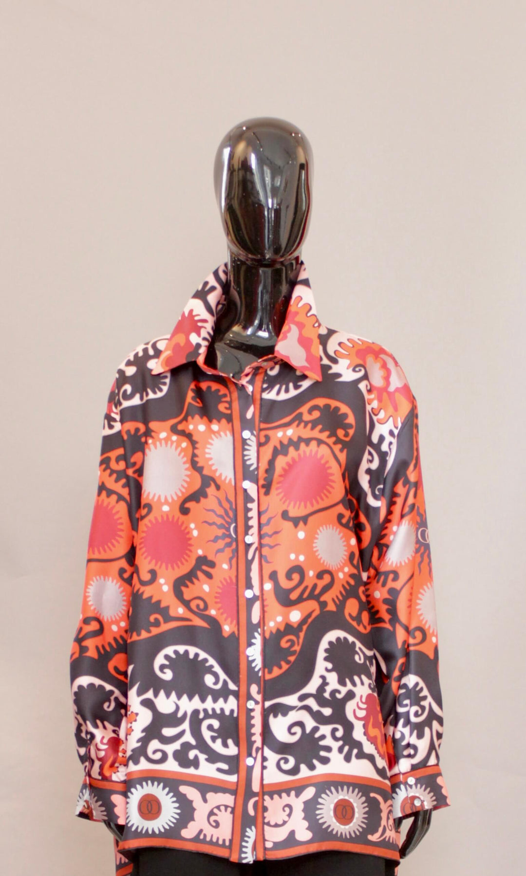Silkebluse i oransje multi print