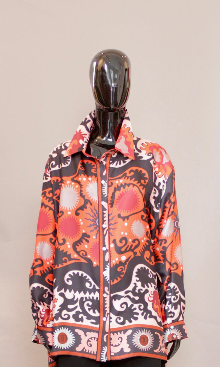 Silkebluse i oransje multi print