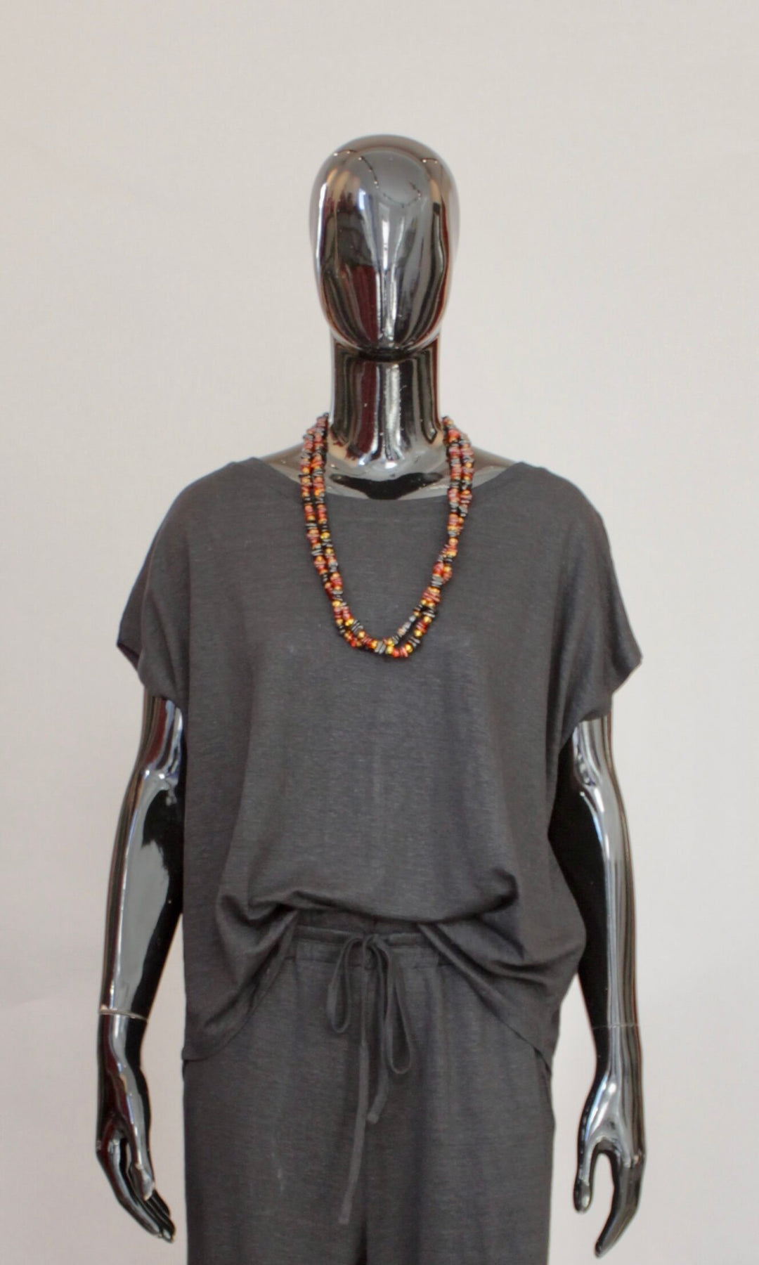 Lin t-shirt i Sort