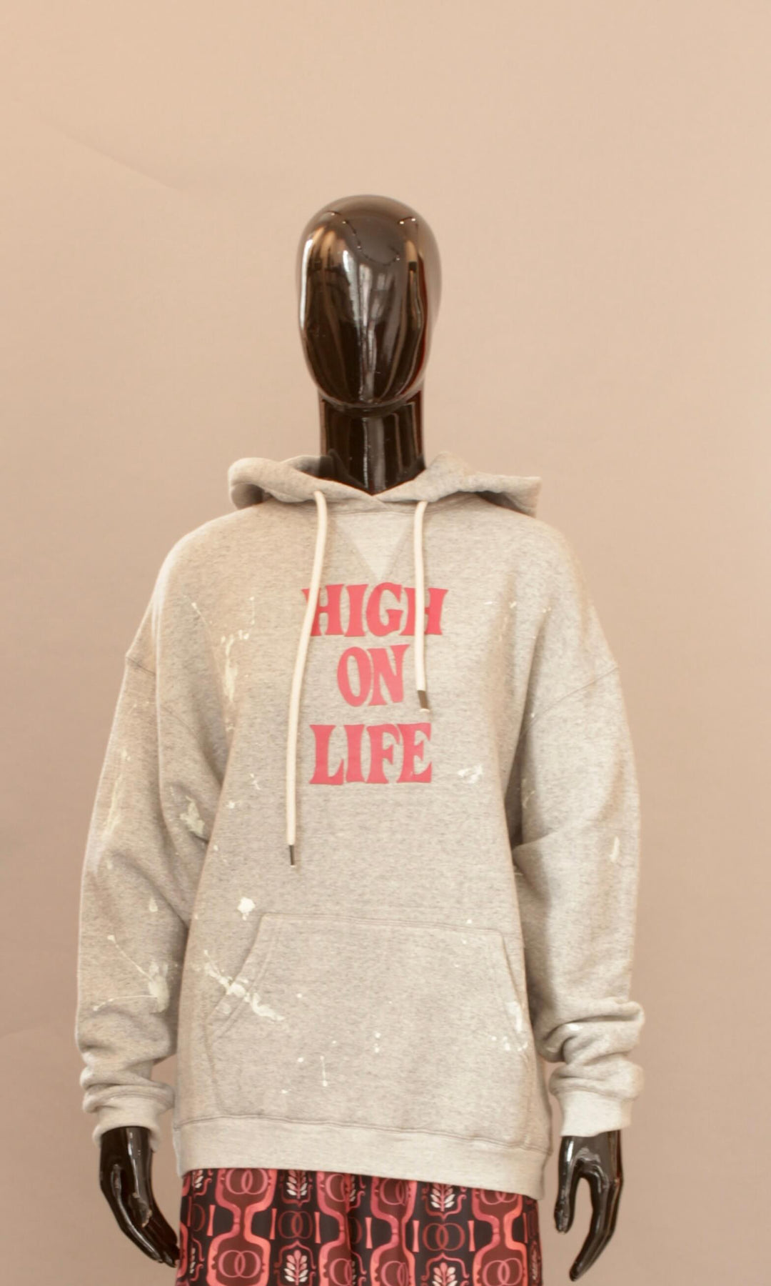 "High on life" Hoodie i Grå